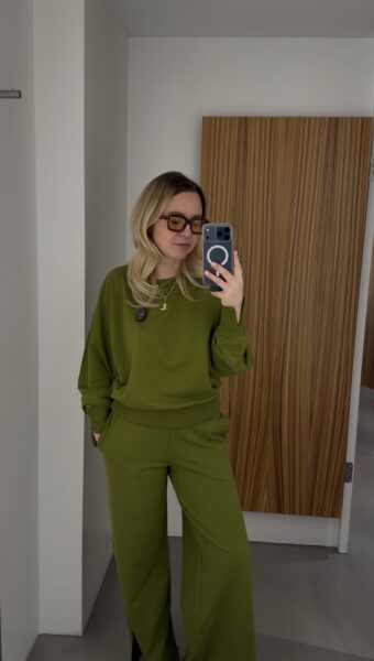 LOVE SHIRTS 💚 by Bailly Diehl